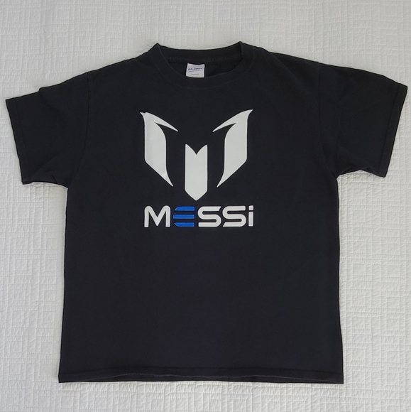 Gildan Other - GILDAN Boys T-Shirt ⚽️